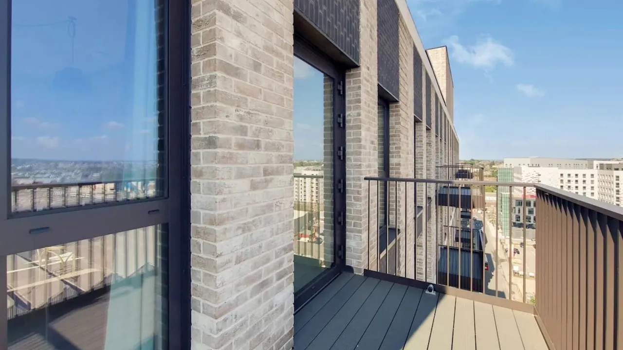 The Robinson Apartment